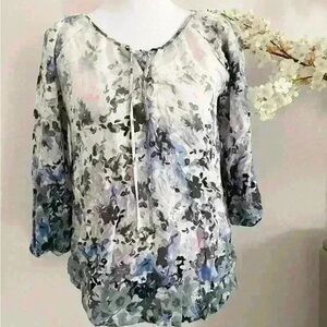 Lovestitch Floral Blouse in Gray and Blue